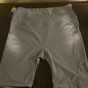 Athletic shorts L-XL